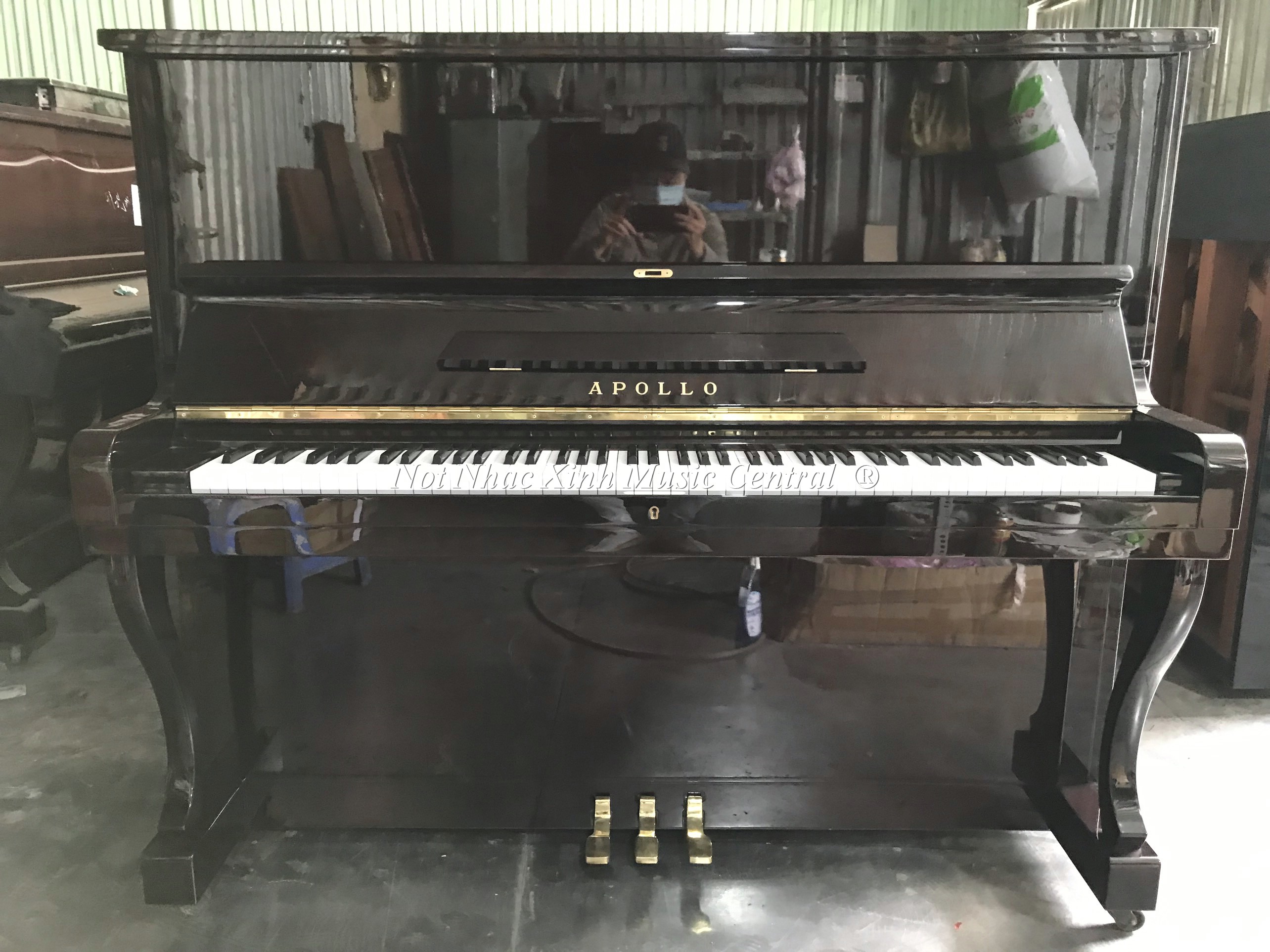 Đàn piano cơ APOLLO A330