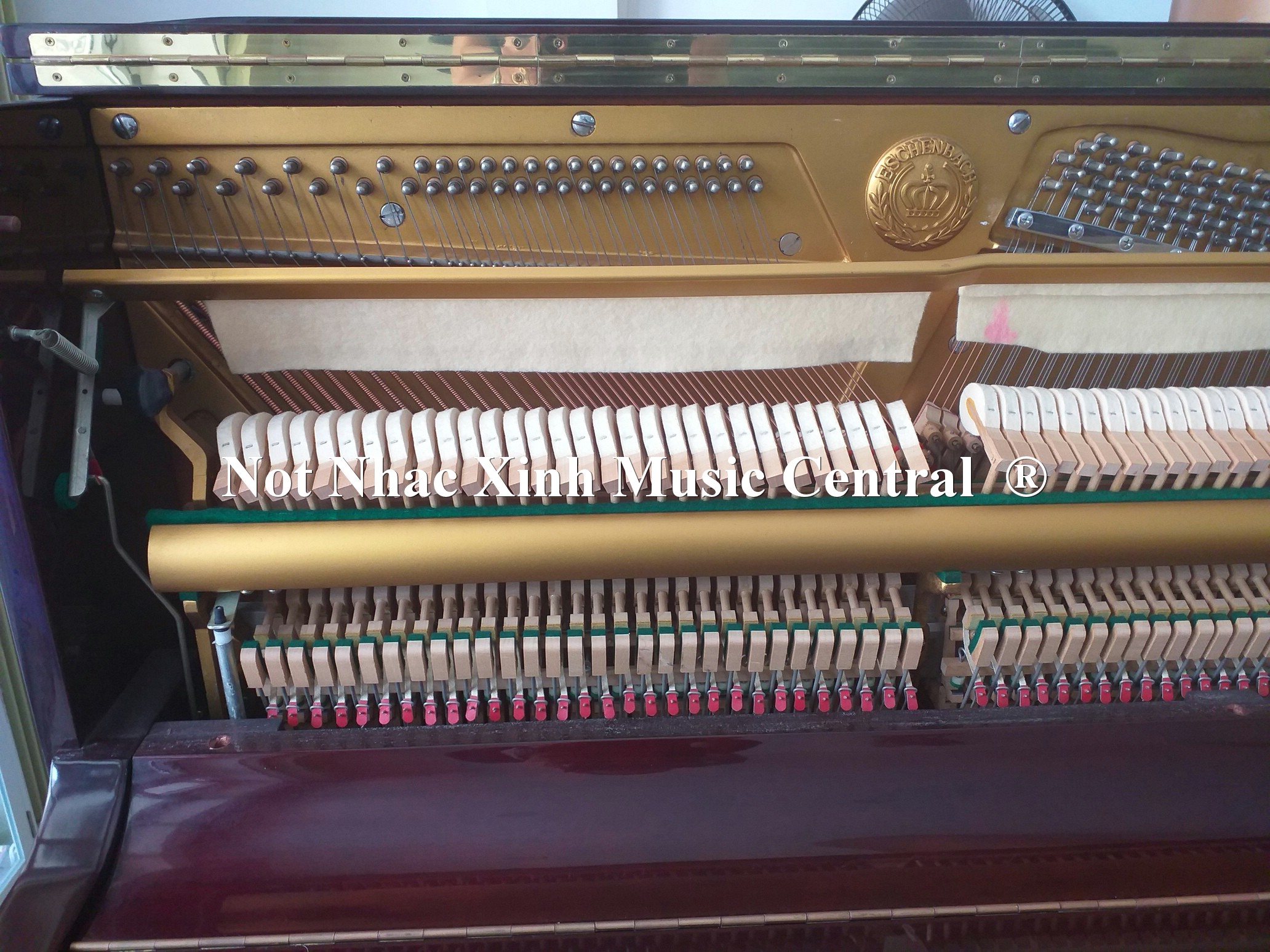 Đàn piano cơ Eschenbach U122A