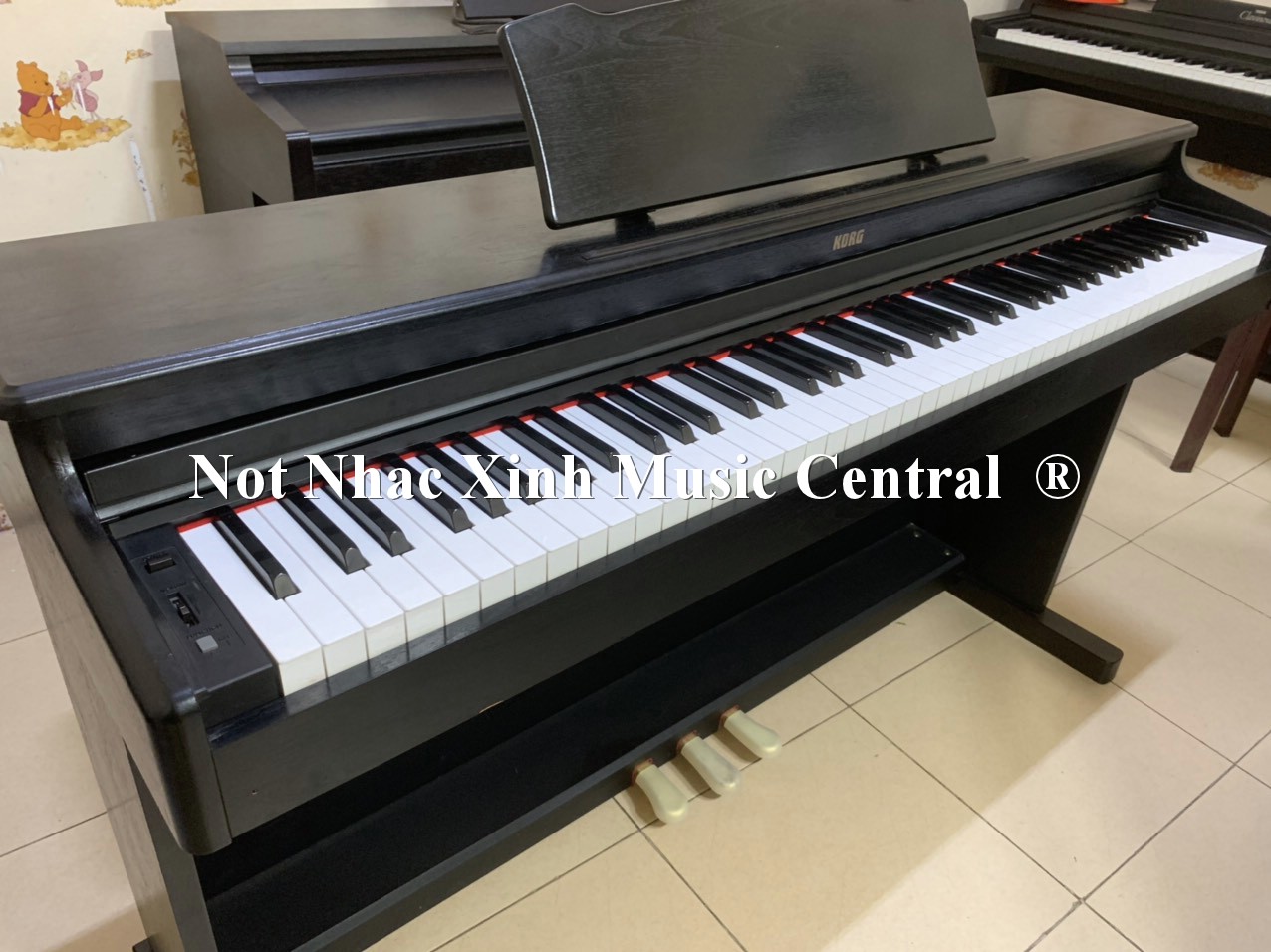 Đàn piano điện Korg C330