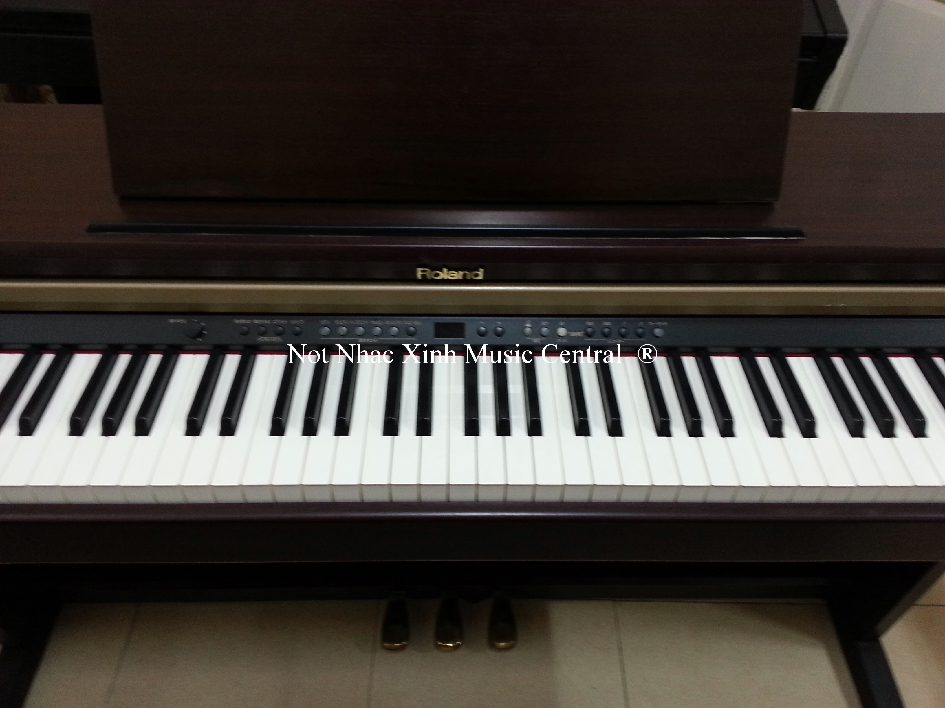 Đàn piano điện tử Roland HP-2