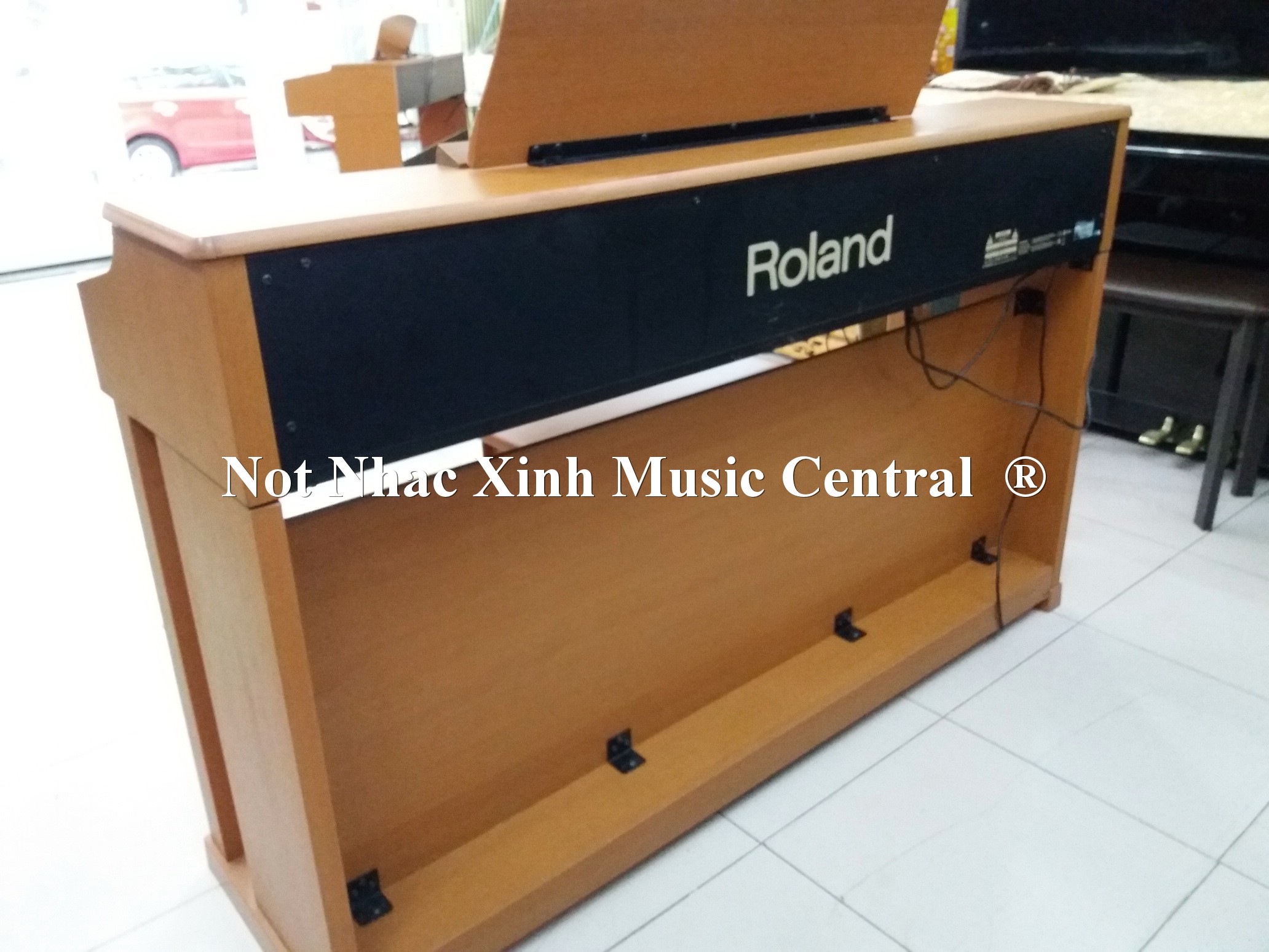 Đàn piano điện tử Roland HP-205C