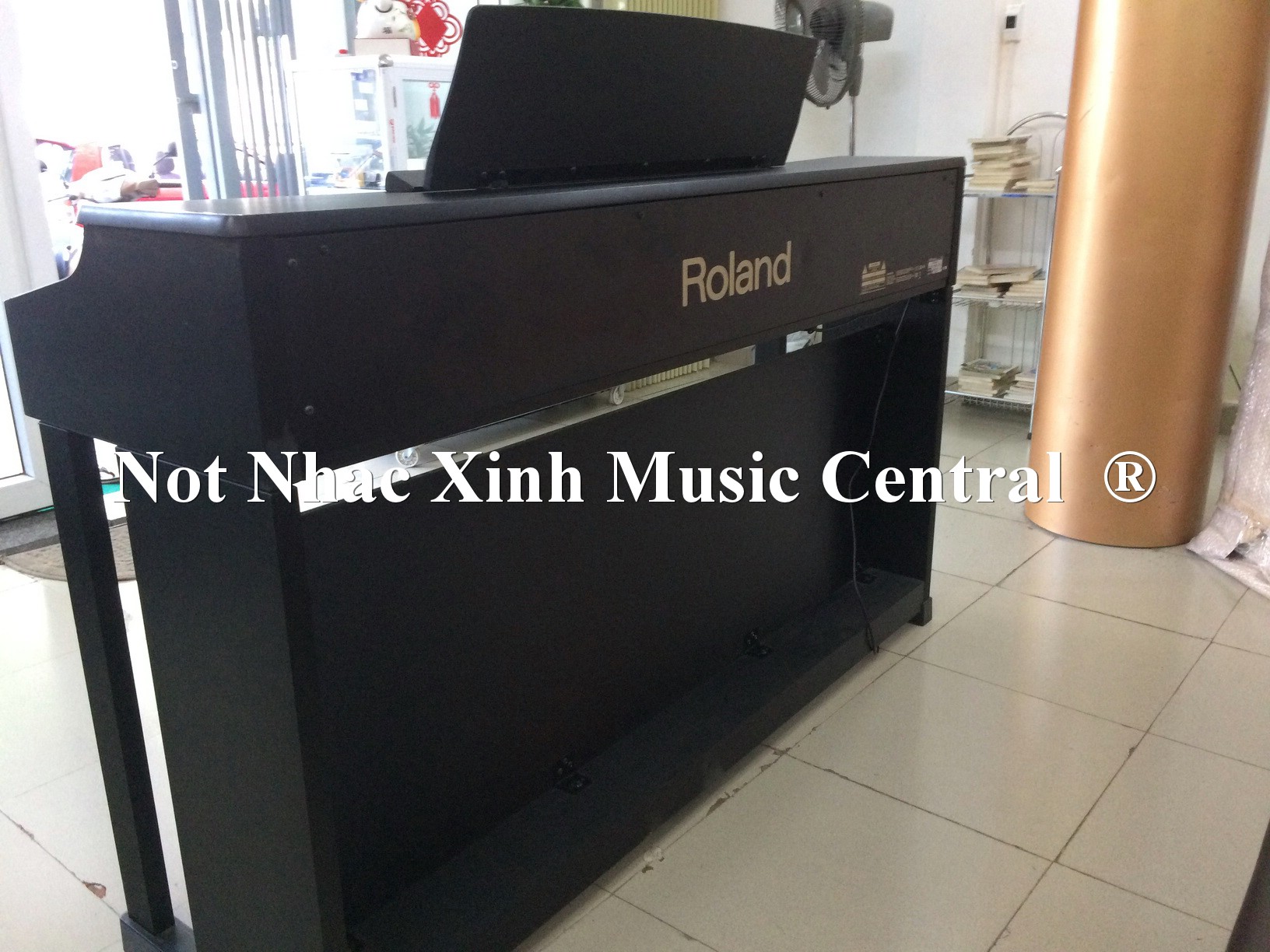 Đàn piano điện tử Roland HP-205 BK