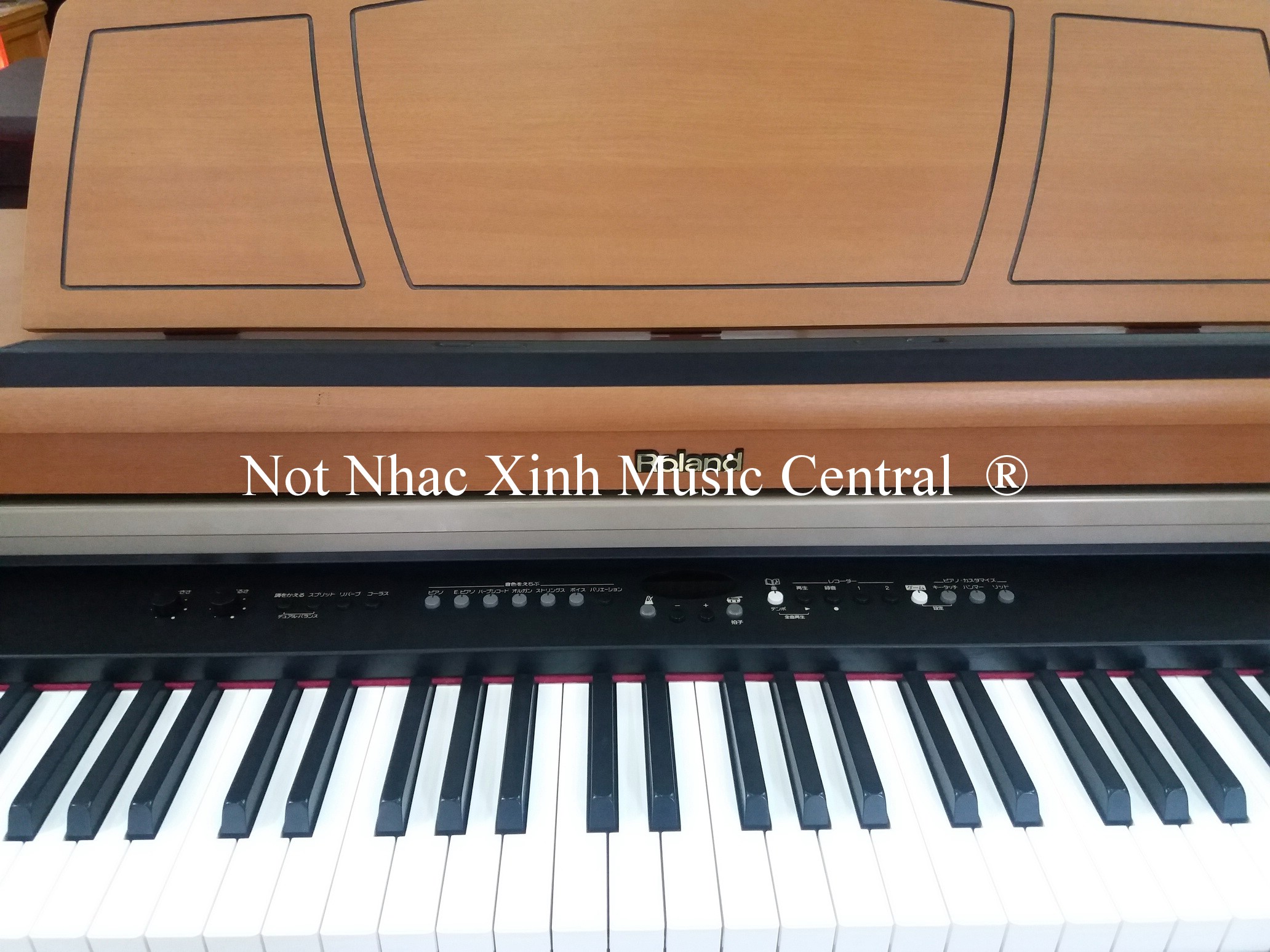 Đàn piano điện tử Roland HP-7