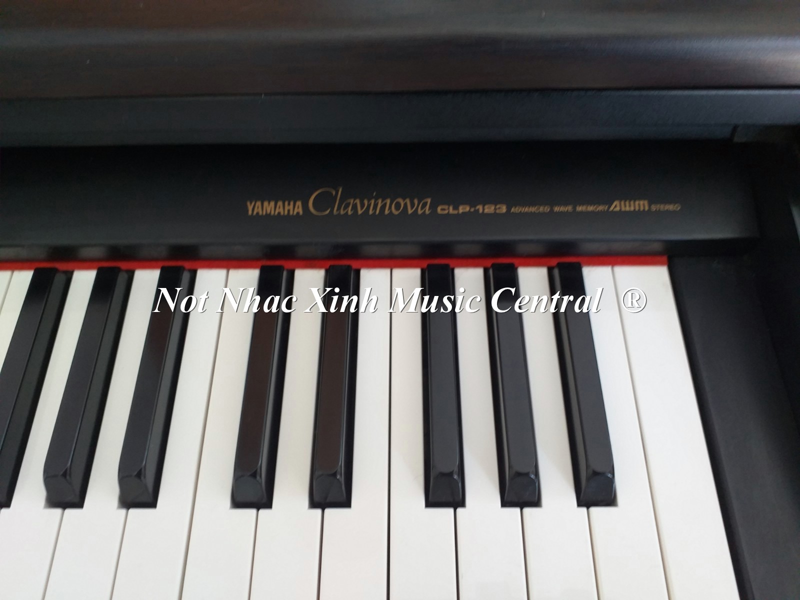 Đàn piano điện Yamaha CLP-123