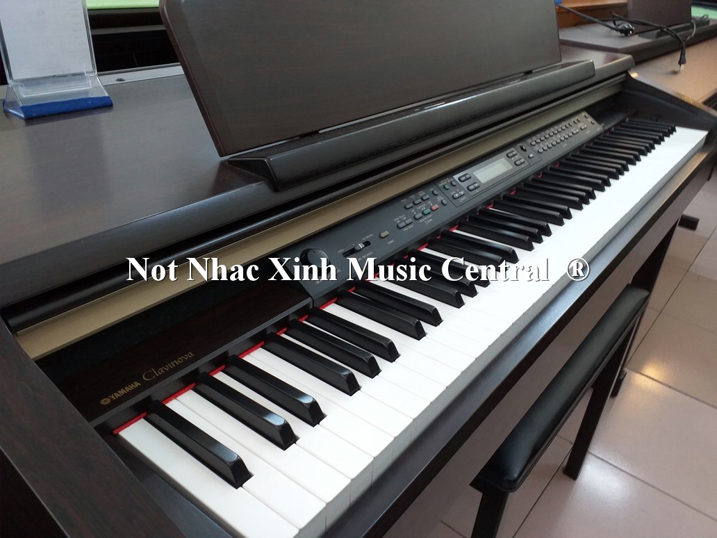 Đàn piano điện Yamaha CLP-150