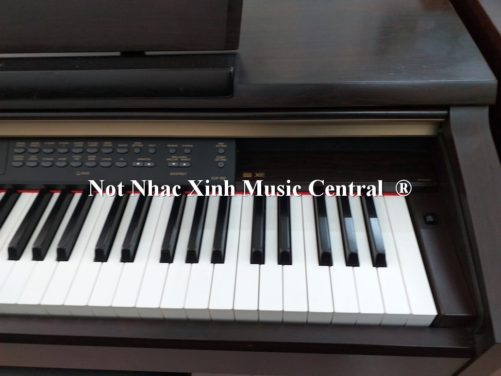 Đàn piano điện Yamaha CLP-150