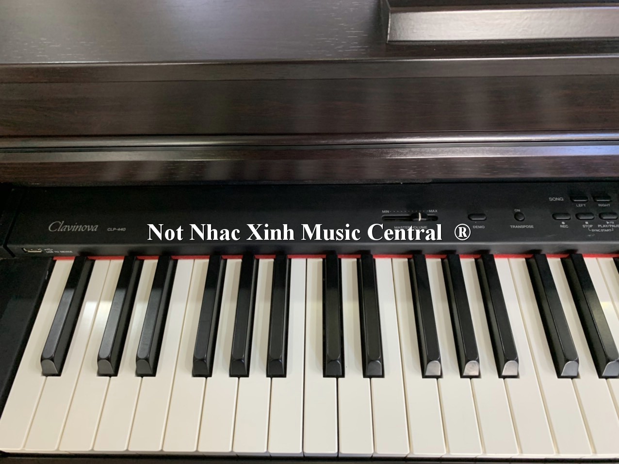 Đàn piano điện tử Yamaha CLP-440