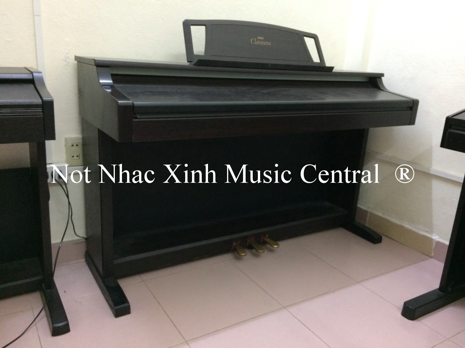 Đàn piano điện Yamaha CLP-511