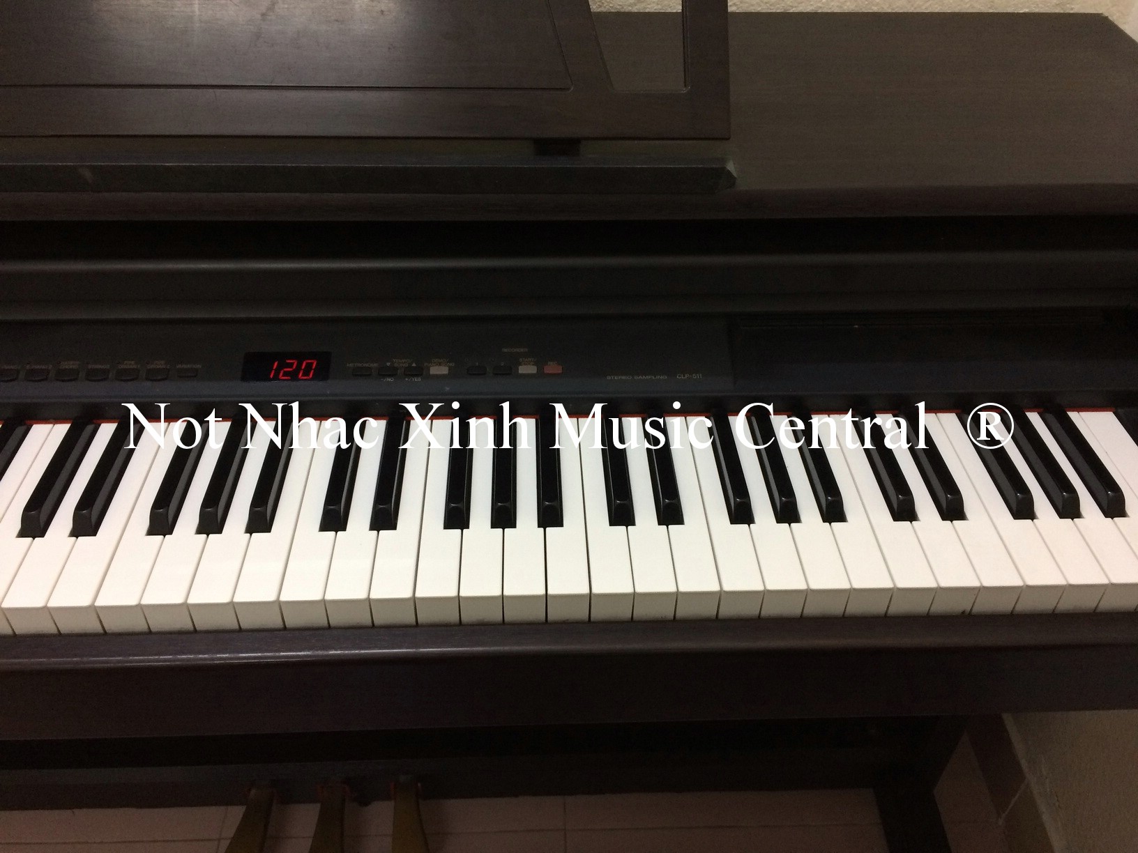 Đàn piano điện Yamaha CLP-511