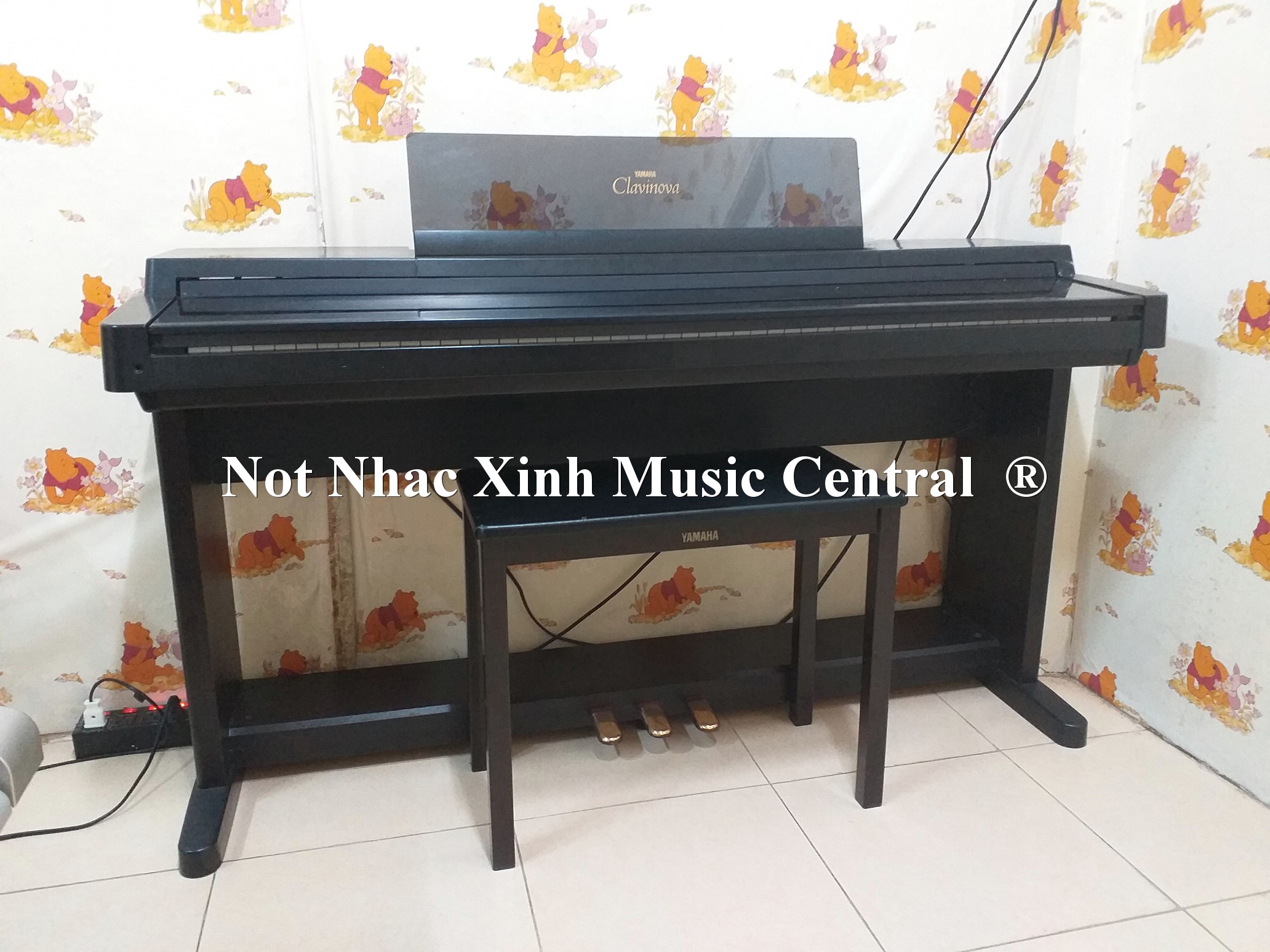 Đàn piano điện tử CLP-560