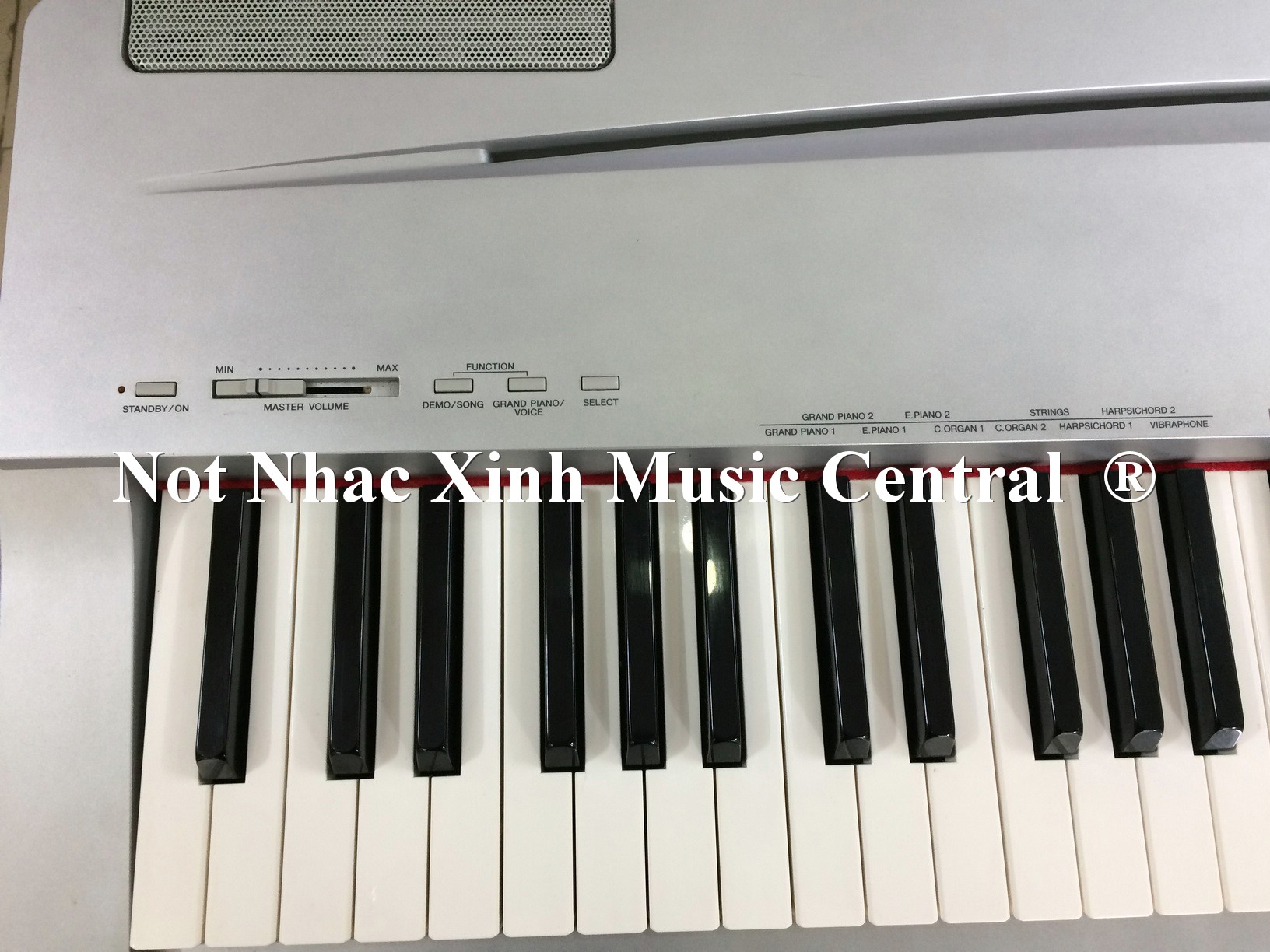 Đàn piano điện tử Yamaha P70S