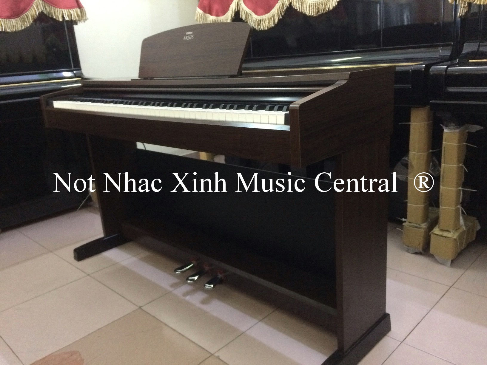 Đàn piano điện tử Yamaha YDP-140