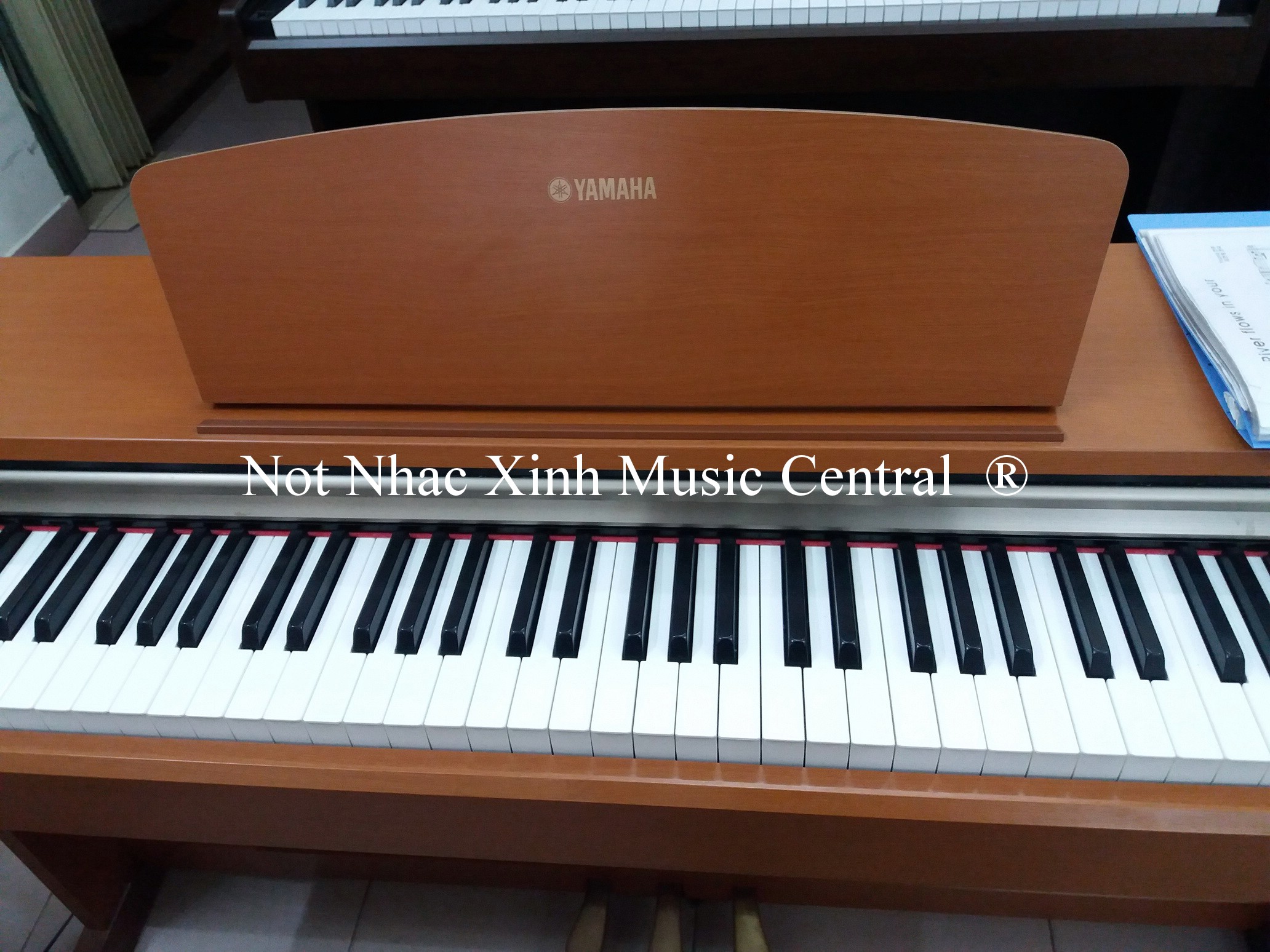 Đàn piano điện tử Yamaha YDP-151C