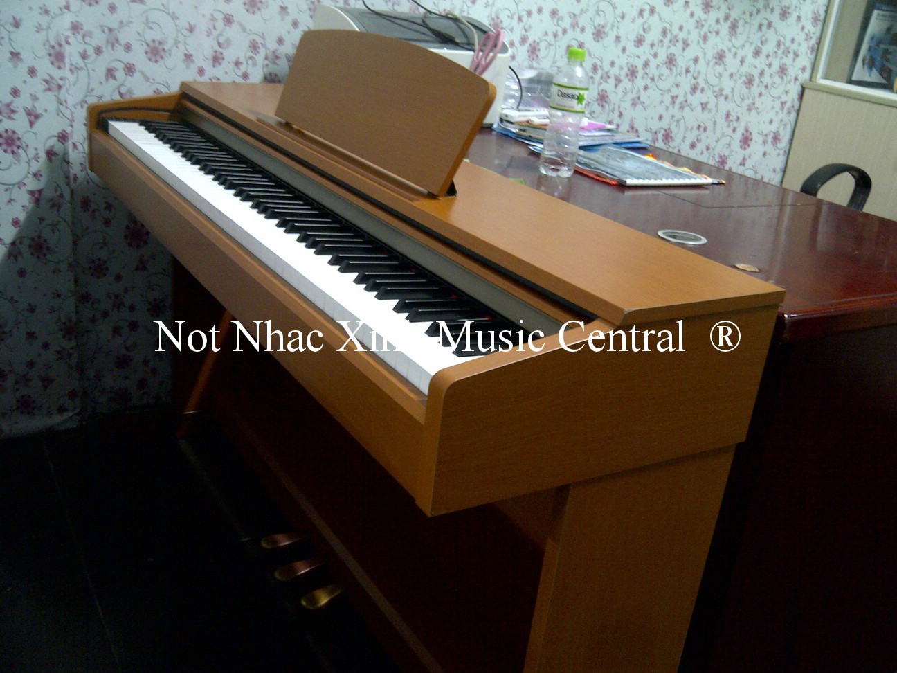 Đàn piano điện tử Yamaha YDP-160C