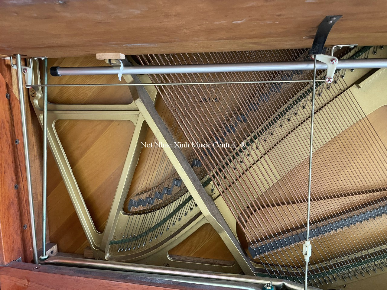 Đàn piano cơ Yamaha W104B Serial 3.4XX.XXX