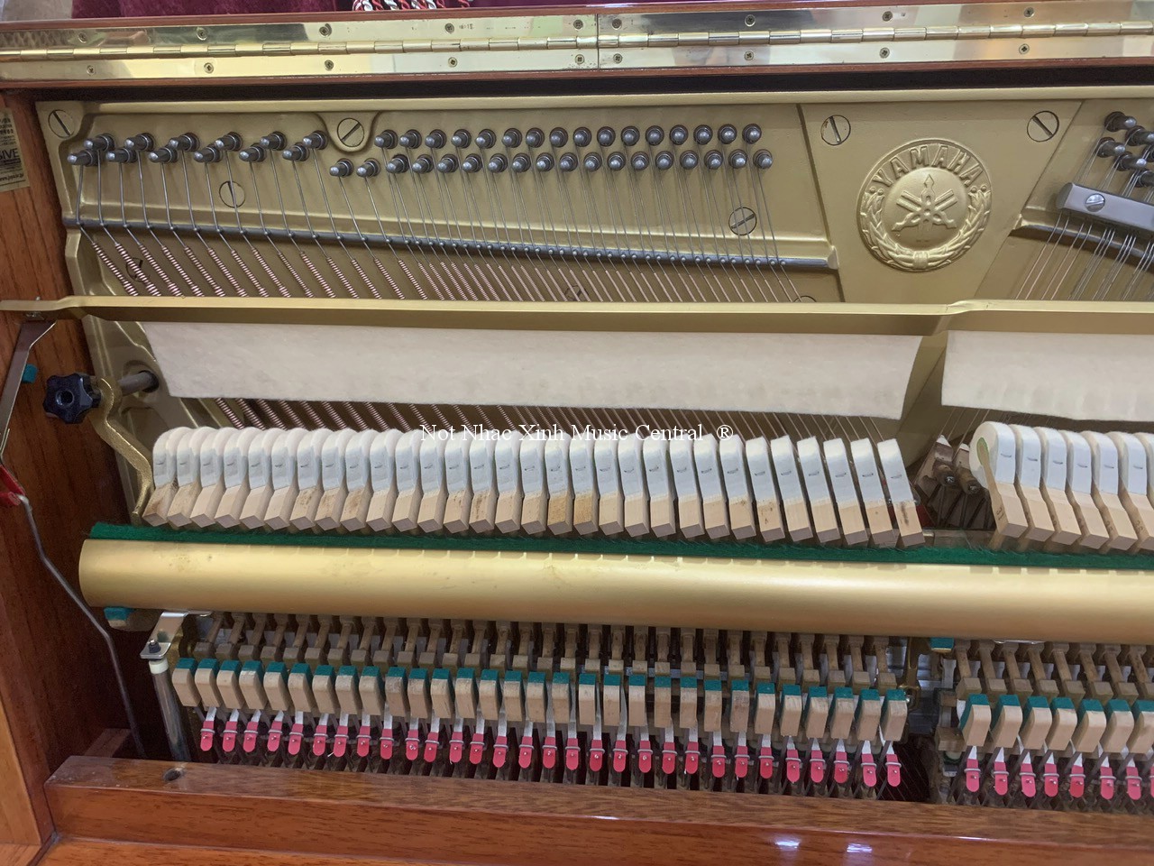 Đàn piano cơ Yamaha W104B Serial 3.4XX.XXX
