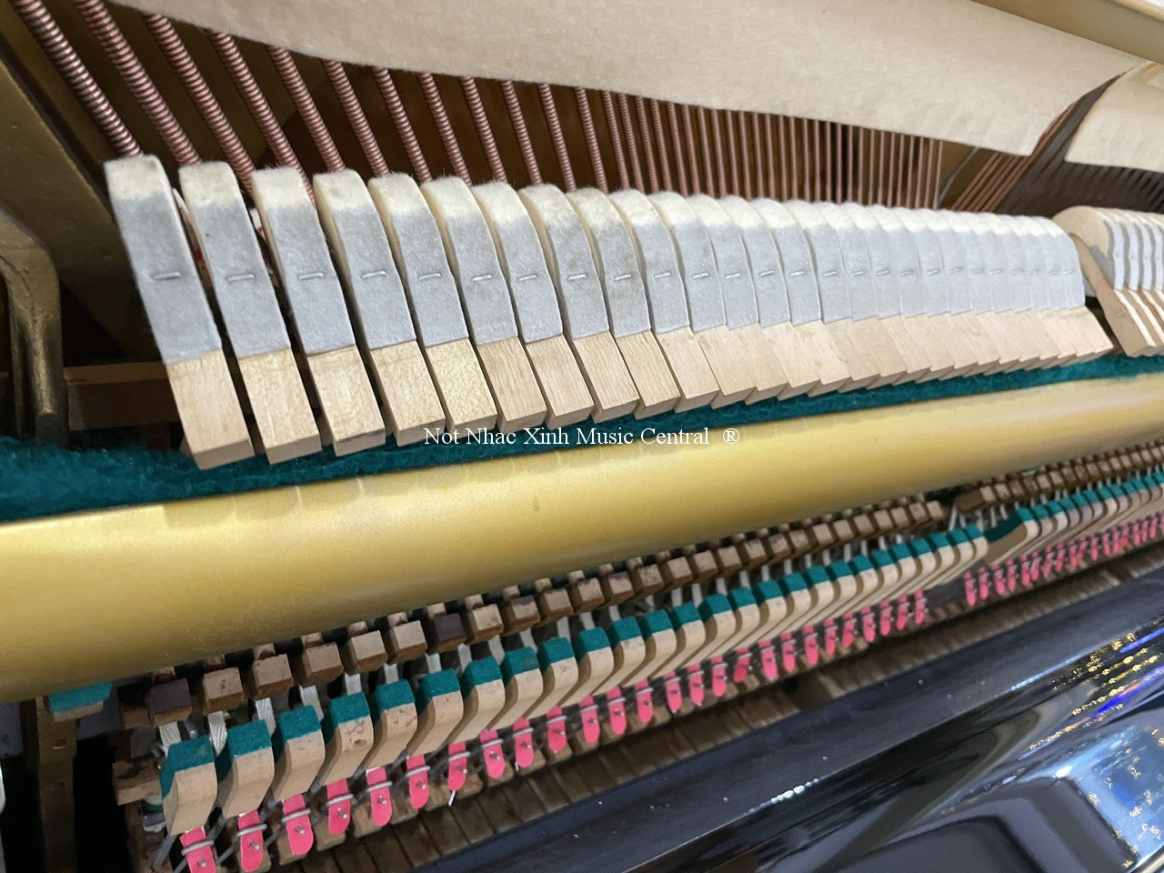 Đàn piano cơ Yamaha U2F
