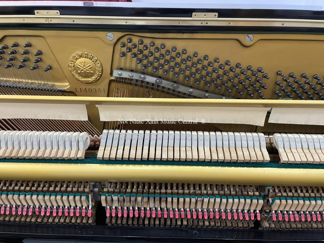 Đàn piano cơ Yamaha U2F